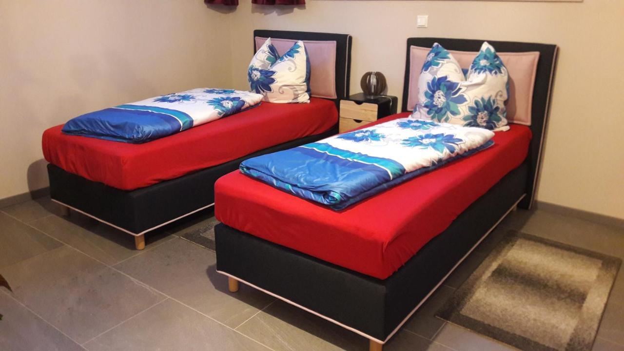 Apartment Am Eck Schmolln  ภายนอก รูปภาพ